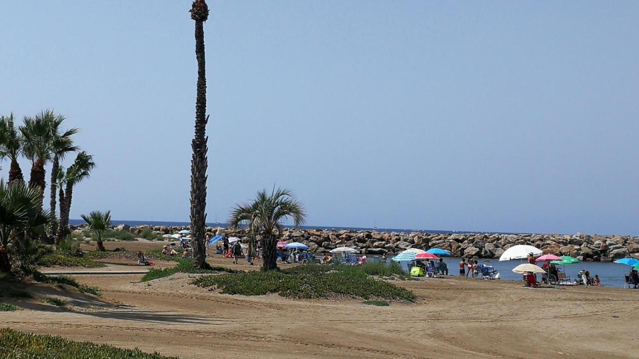 Апартаменти La Colonia Playa Агілас Екстер'єр фото